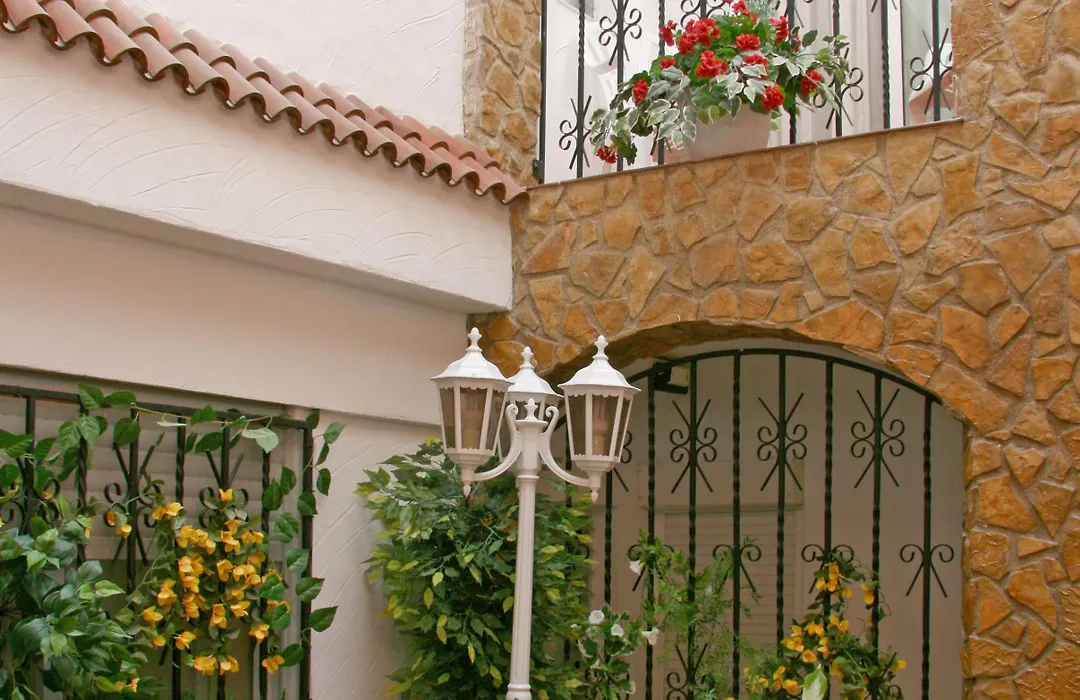 Hostal Agusti-1