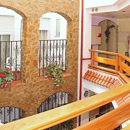 Hostal Agusti-3